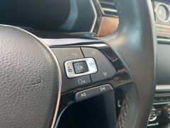 Fahrzeugabbildung Volkswagen Passat Variant 2.0 TDI DSG HUD Pano 360° LED ACC