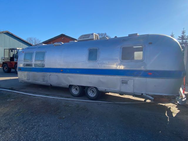 Airstream Excella 31ft