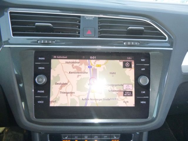 Fahrzeugabbildung Volkswagen Tiguan 2,0 TDI 4Motion >AUT/KAM/NAV/SHZ/ACC<