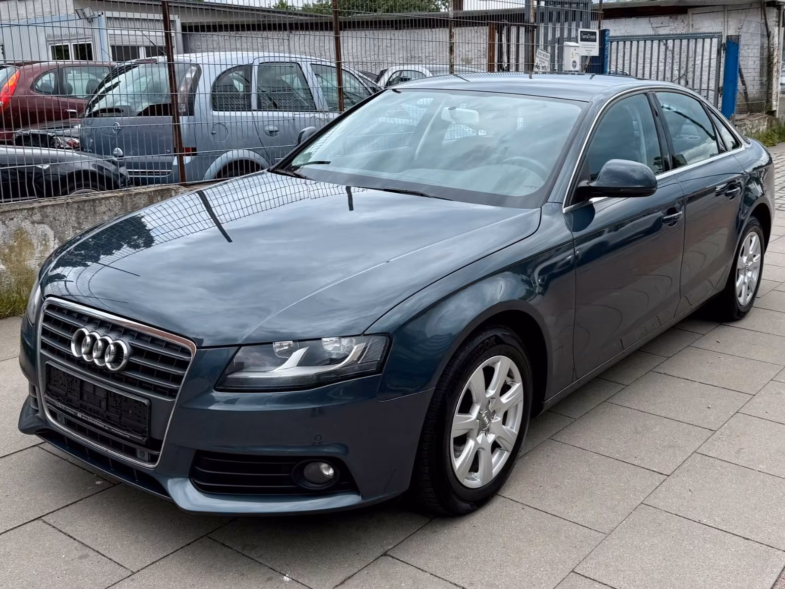 Audi A4 Lim. Ambiente * AUTOMATIK * 1.HAND * TÜV NEU