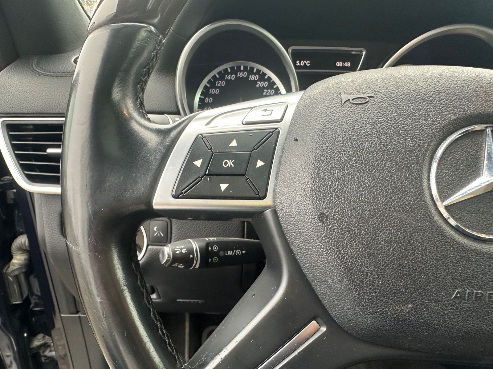 Fahrzeugabbildung Mercedes-Benz GL 500 4Matic AMG/7 Sitze/Navi/ILS/Pano/Kam/AHK