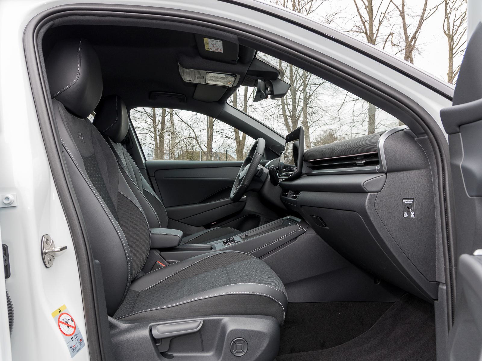 Volkswagen T-Roc 1.5 eTSI DSG R-Line Navi, AreaView, Navi,  imagem 3