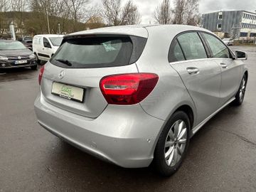 Mercedes-Benz A 180 BlueEfficiency+Navi*SHZ+PDC+19TKM!!!