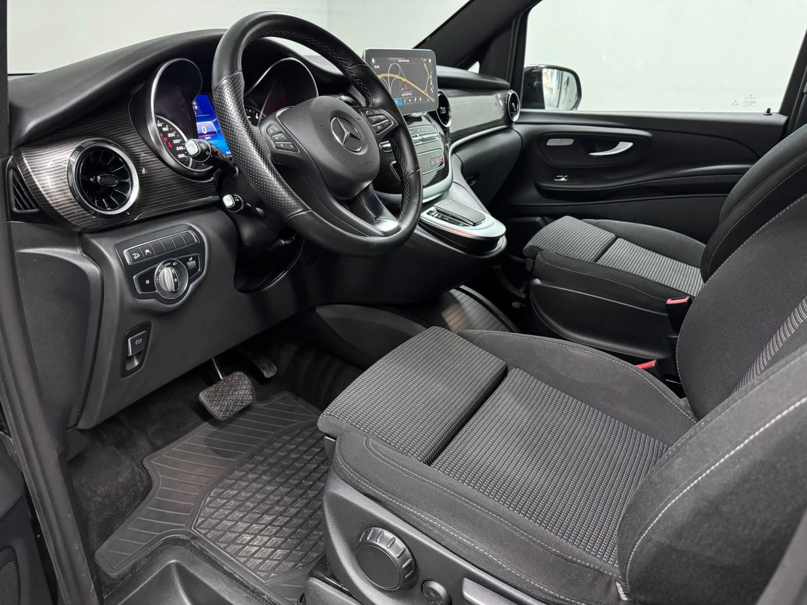 Fahrzeugabbildung Mercedes-Benz V 250 d 4Matic Aut. lang*DISTRO*LED*NAVI*AHK*SH