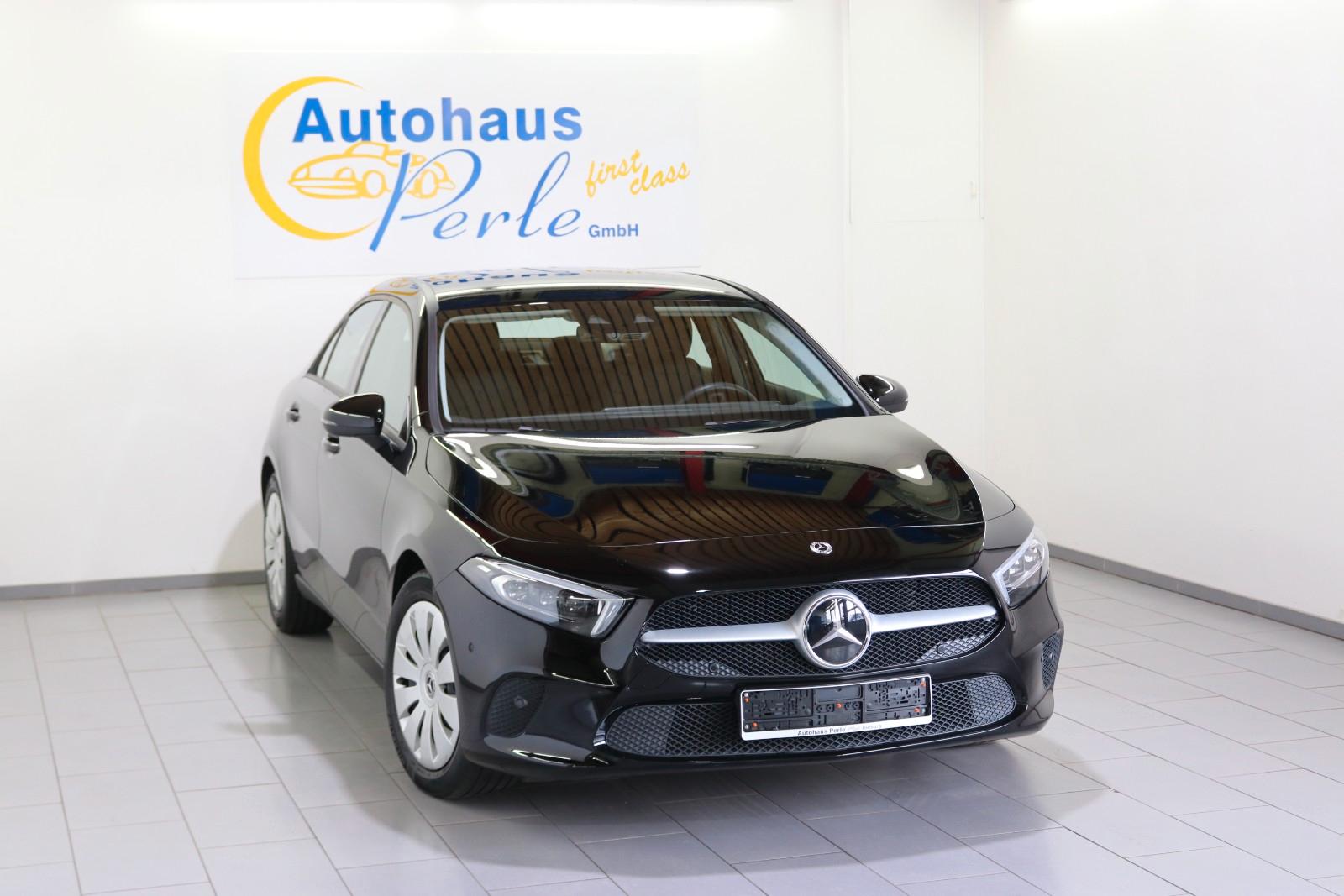 Mercedes-Benz A 220 D 8G 4MATIC LIMOUSINE"STANDHZG"MBEAM"DSTR+