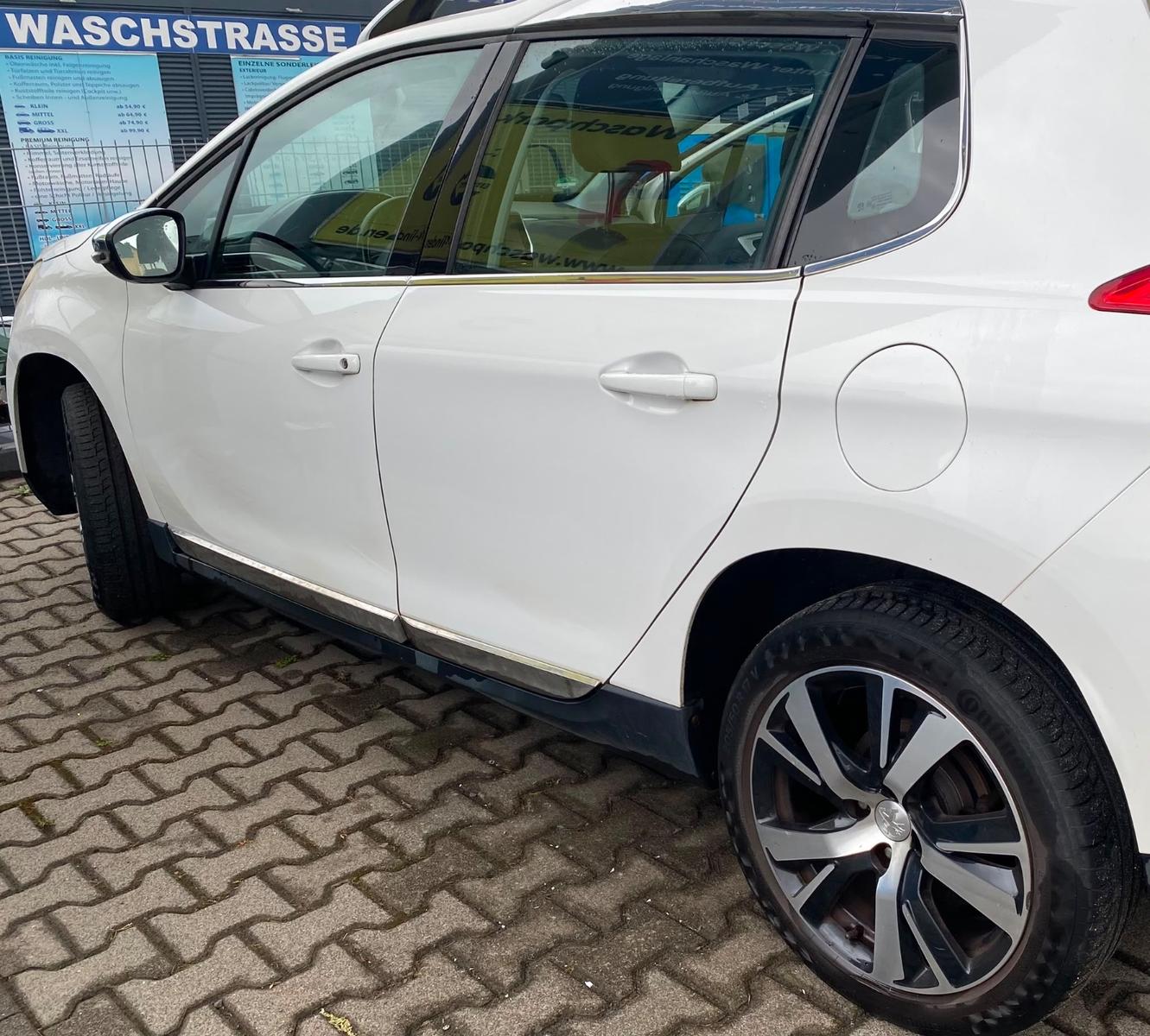 Peugeot 2008 Allure 120 VTi Allure