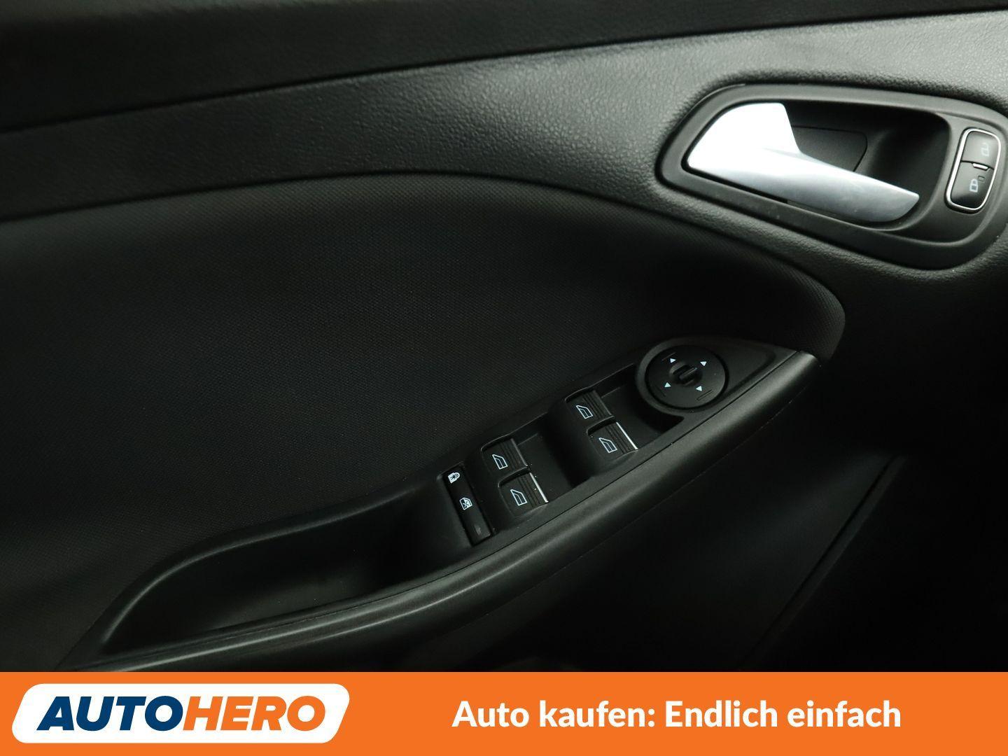 Ford Focus 1.0 EcoBoost Business*NAVI*TEMPO*PDC*KLIMA