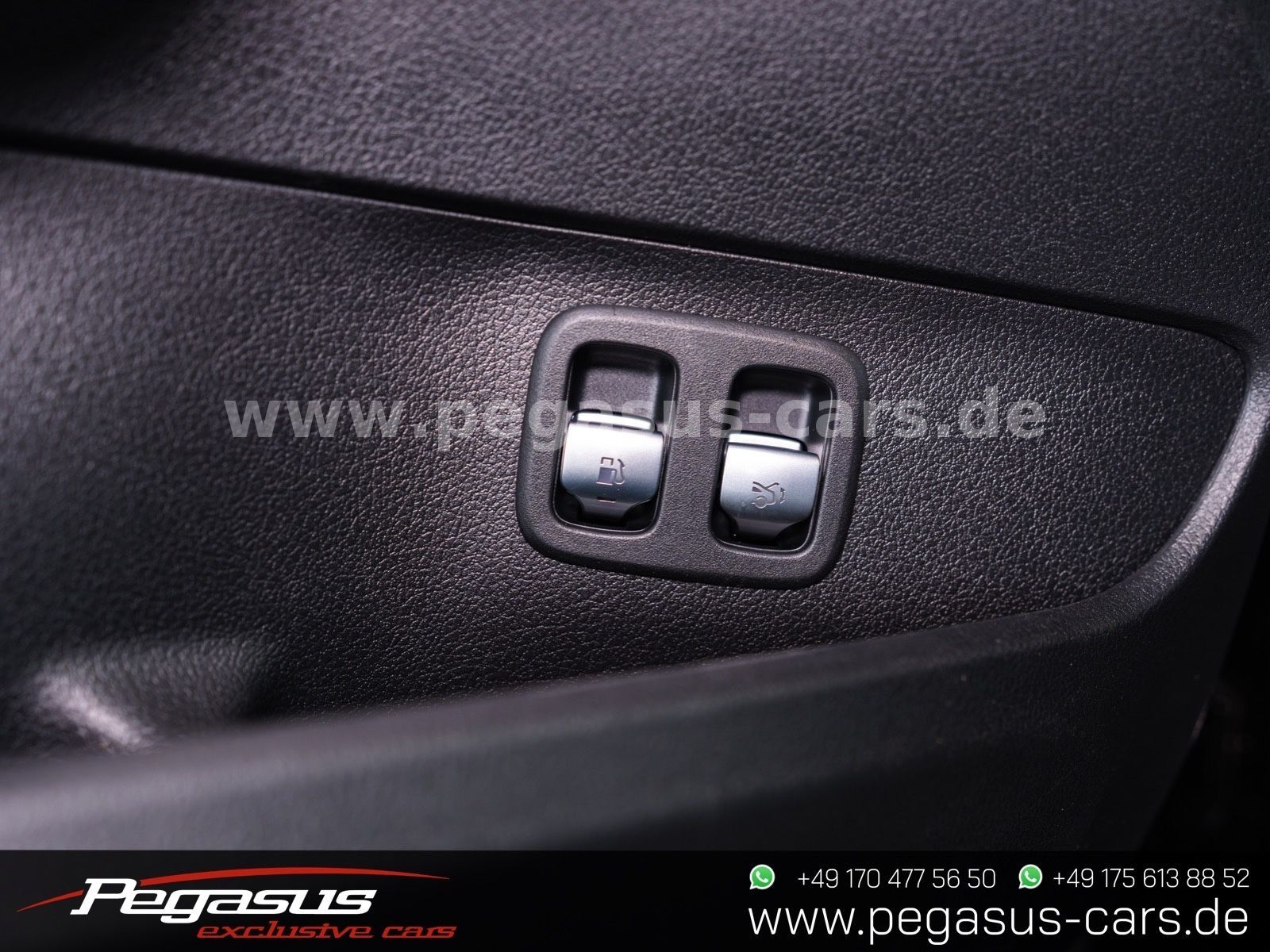 MERCEDES-BENZ C 63 AMG - 49