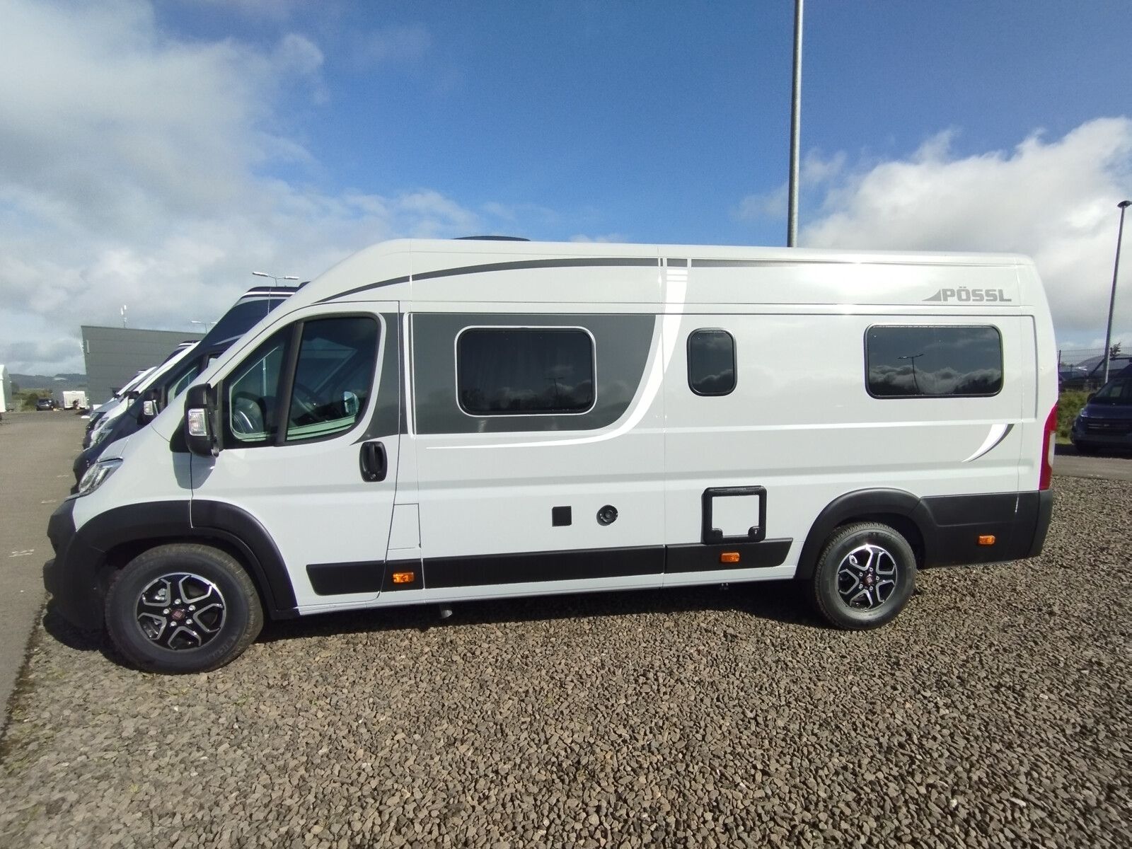 Fahrzeugabbildung Pössl Roadcruiser Fiat 160 PS Mark./AHK/Navi/Solar