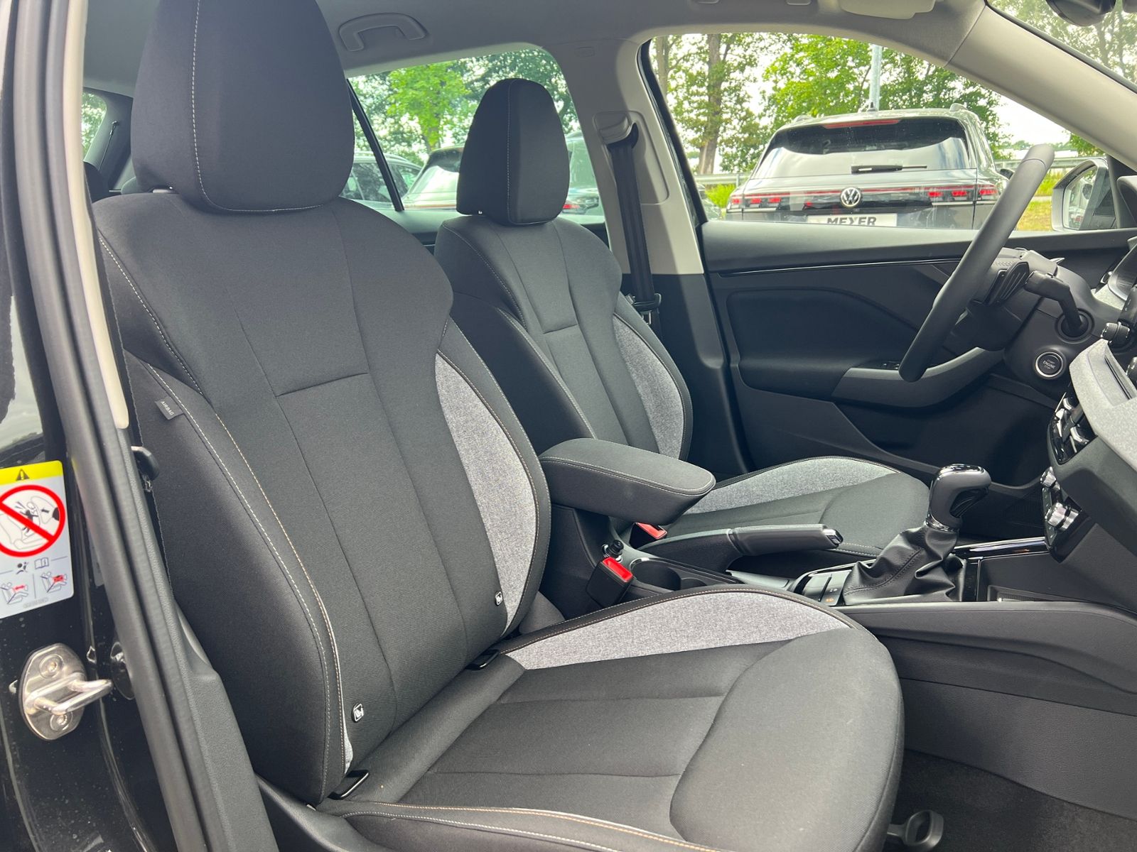 Fahrzeugabbildung SKODA Kamiq Selection 1.0 TSI DSG *ACC, LED, Kamera, S
