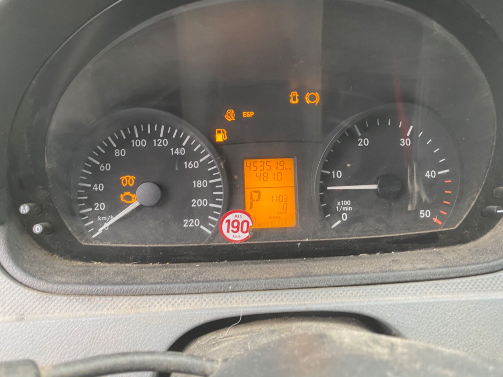Fahrzeugabbildung Mercedes-Benz Vito Kombi 120 CDI  7-Sitzer *Kundenauftrag*