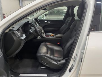 Volvo XC60 - 8