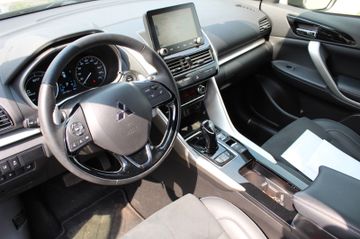 Mitsubishi Eclipse Cross - 12