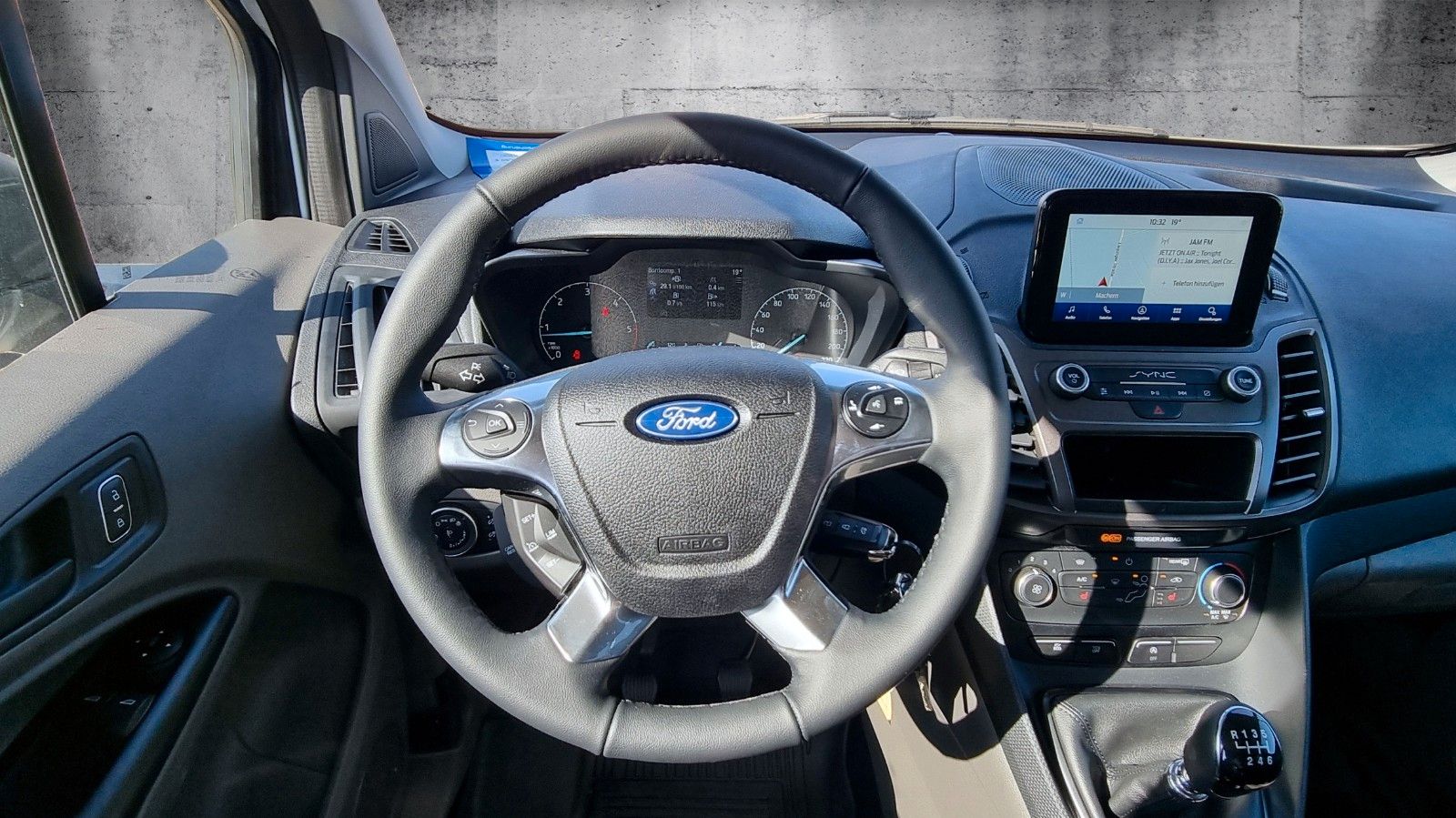 Fahrzeugabbildung Ford Transit Connect Kasten-DoKa L2 Trend