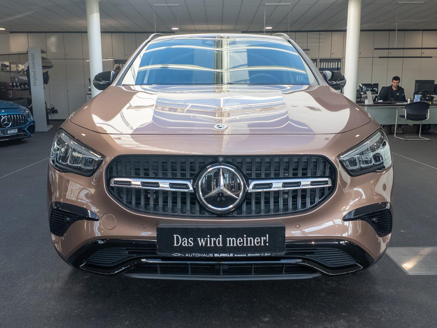 Mercedes-Benz GLA 200 Progressive,LED,360,Night,Dist,Totw,Easy