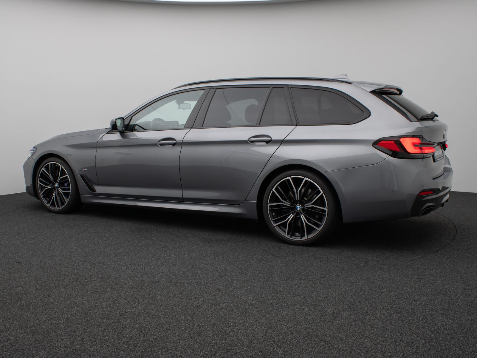 Fahrzeugabbildung BMW 540d xD M Sport Kamera Laser HUD DAB H/K Komfort