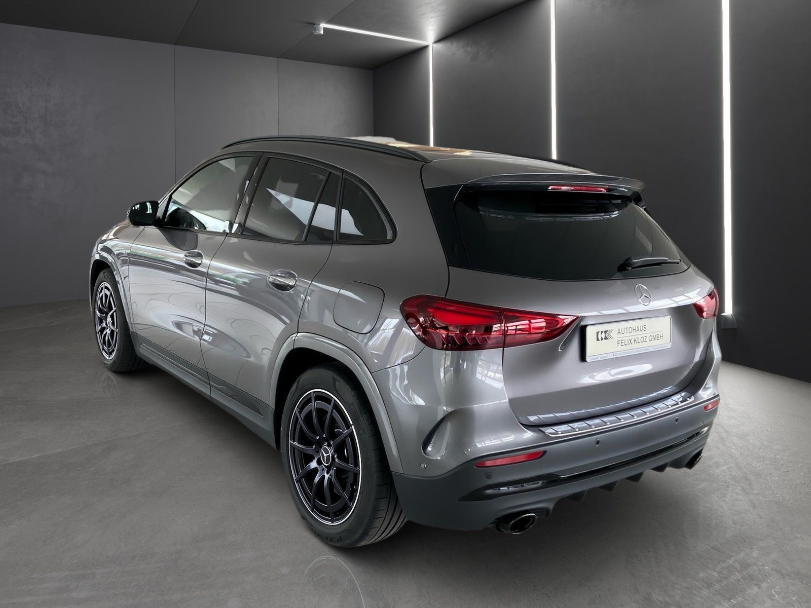 Fahrzeugabbildung Mercedes-Benz GLA 35 4M AMG Premium*Pano*Night*19"*Multibeam*