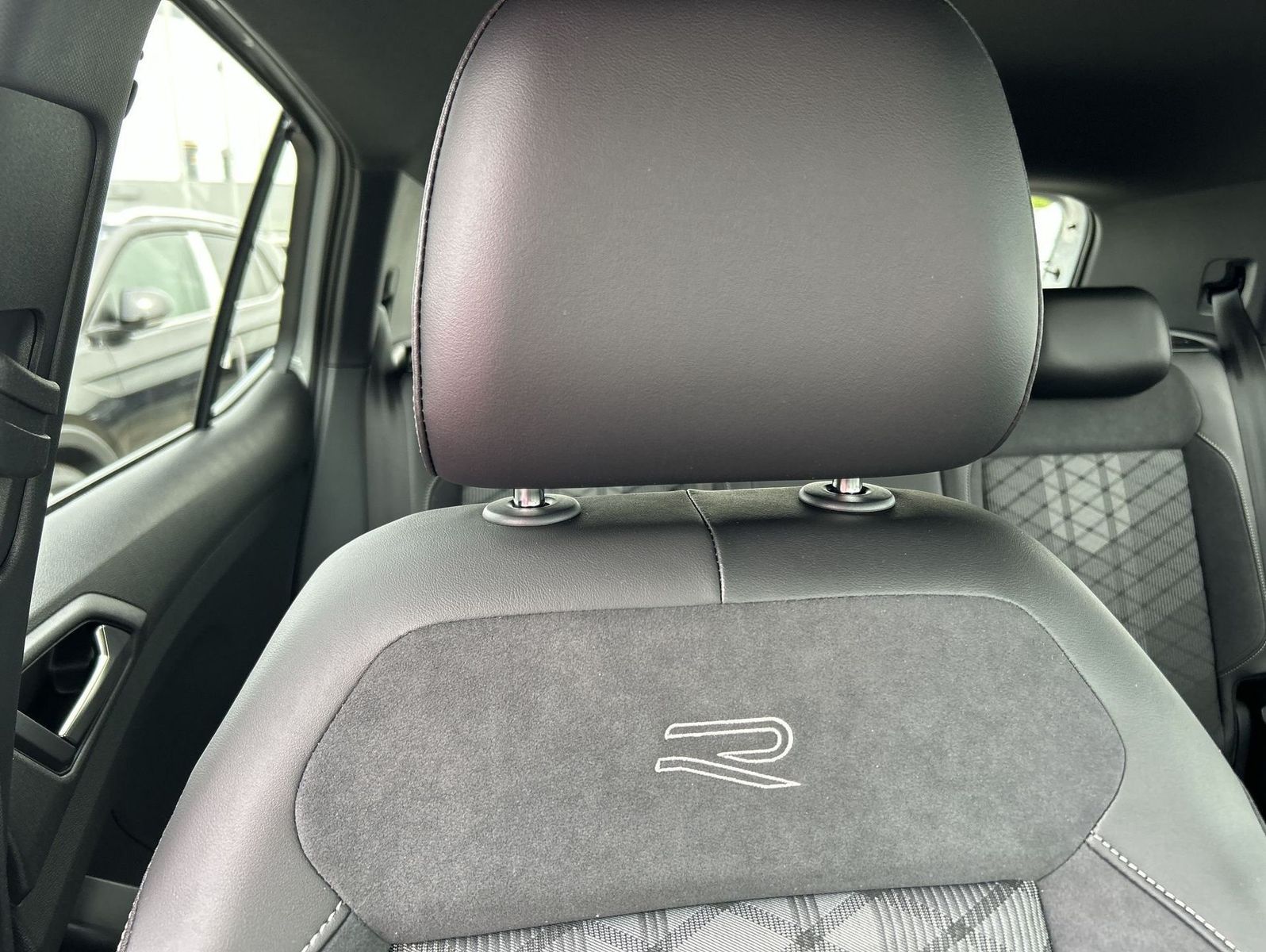 Volkswagen T-Cross - Bild 18