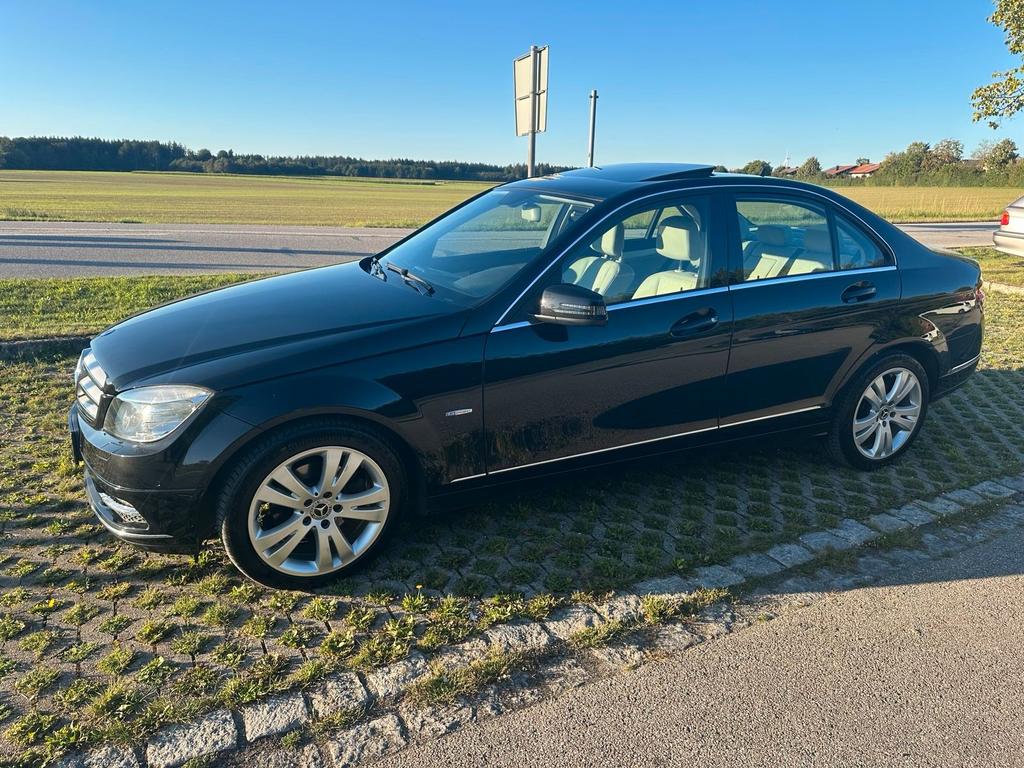 Mercedes-Benz C 220