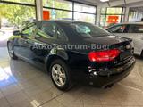 Audi A4 Lim. Attraction Automatik - Audi A4 aus 2010: Limousine