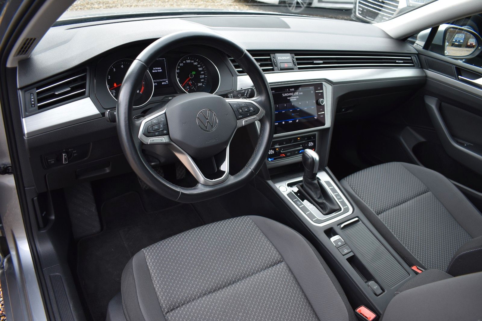 Fahrzeugabbildung Volkswagen Passat Variant Conceptline DSG AHK LED