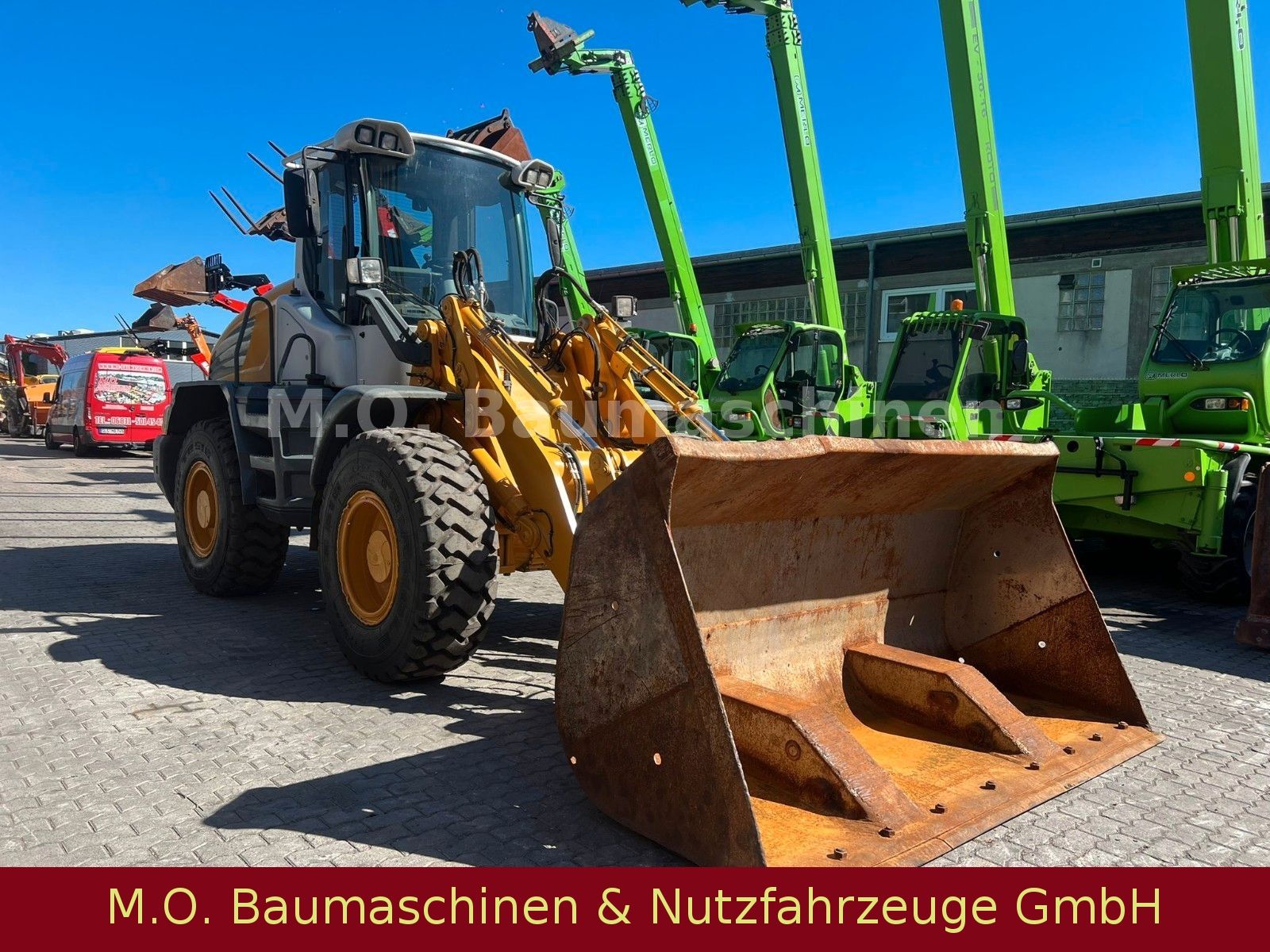 Fahrzeugabbildung Liebherr L524 /SW / AC/ Hochkippschaufel/Neue Reifen !