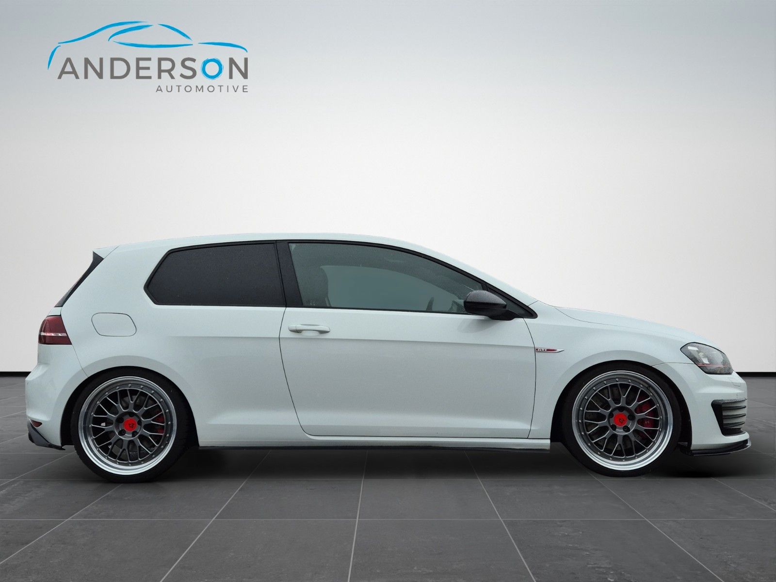 Fahrzeugabbildung Volkswagen GOLF VII GTI PERFORM DSG KAM NAVI XENON DYNAUDIO