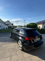 Audi A3 40 TFSI S tronic quattro sport Sprtback sport - Audi A3 Gebrauchtwagen in München