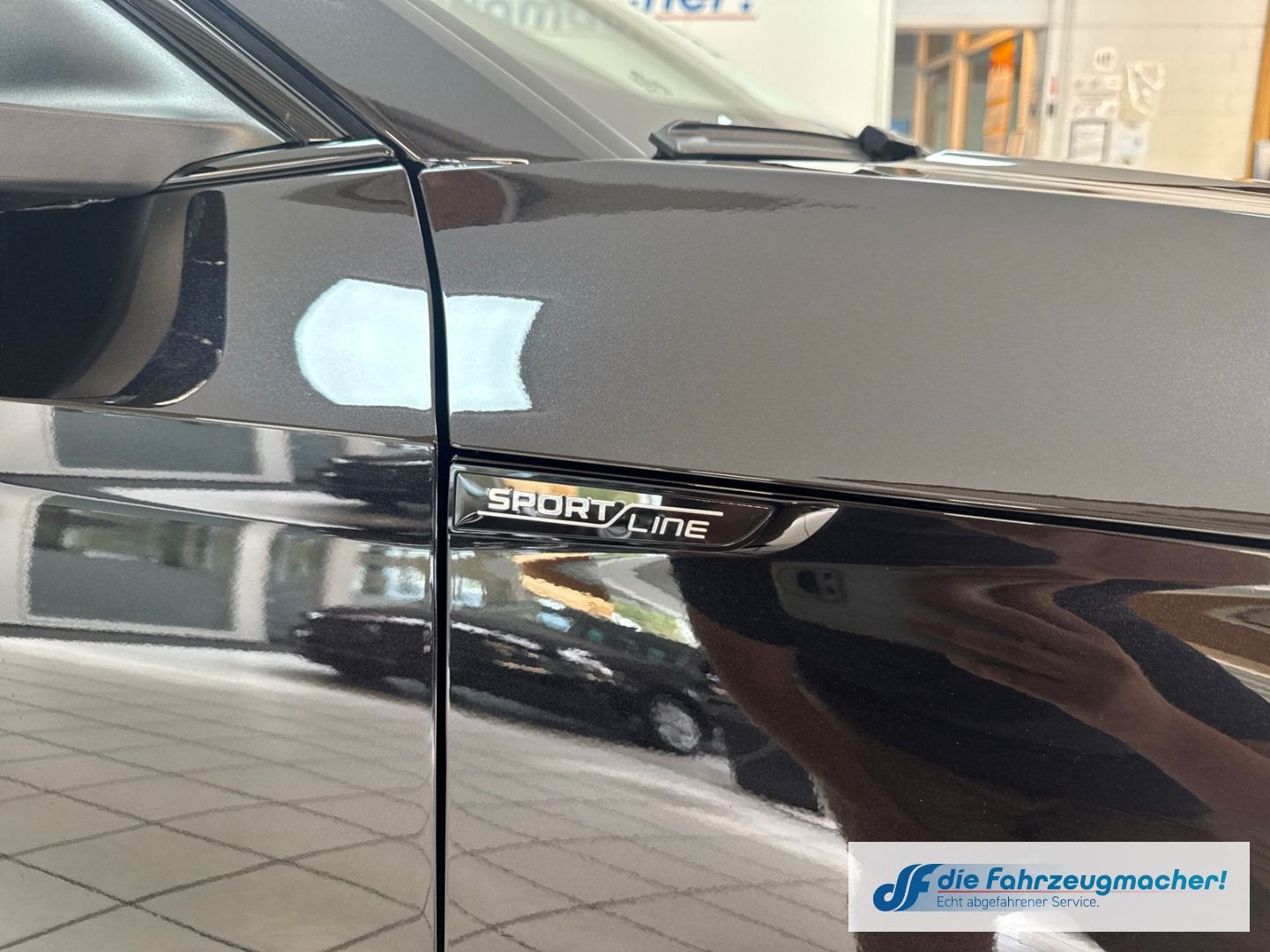 Fahrzeugabbildung SKODA Octavia Combi 2.0 TDI 110 kW Sportline Sportpake