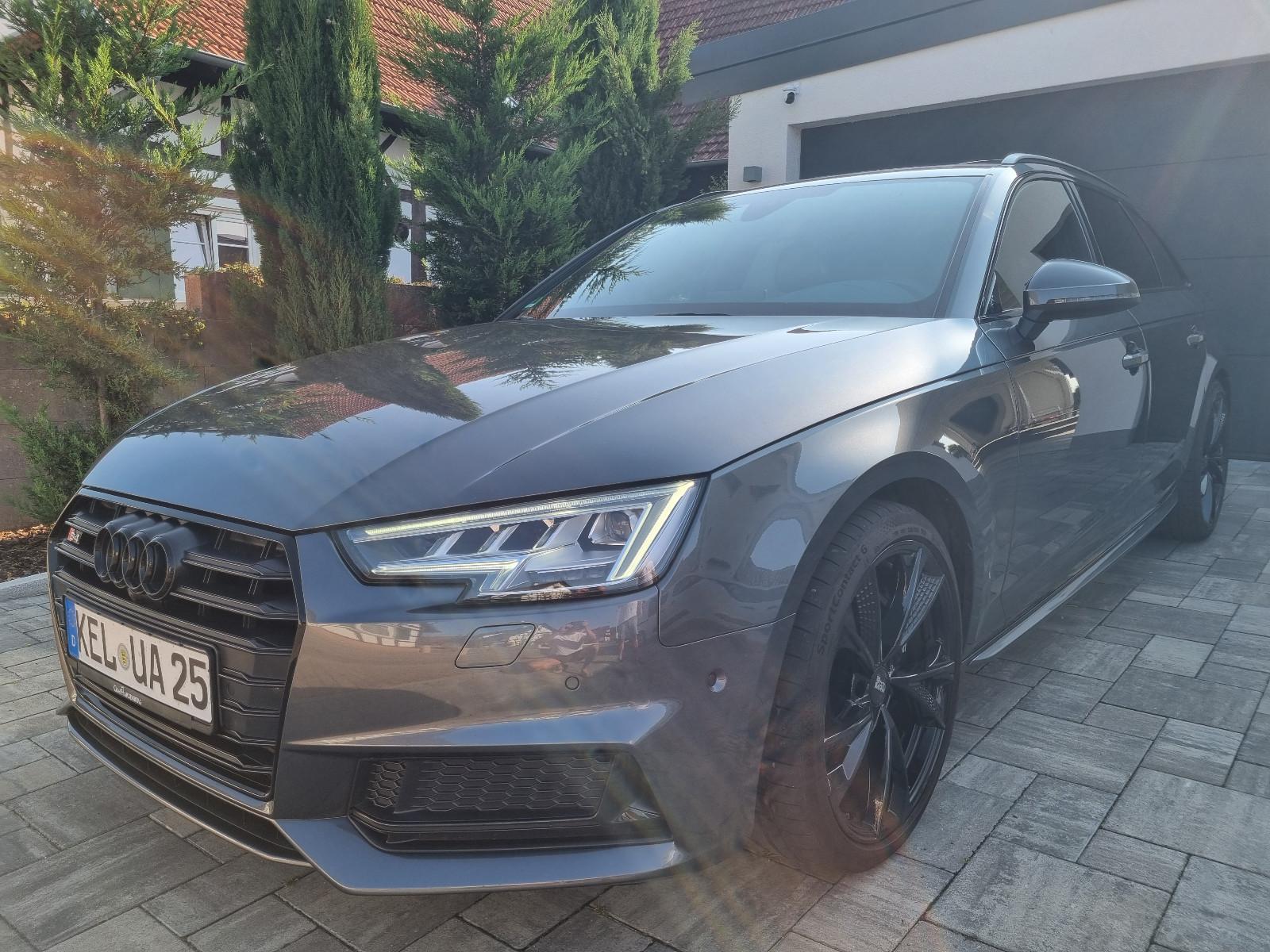 Audi S4 Avant 3.0 TFSI quattro