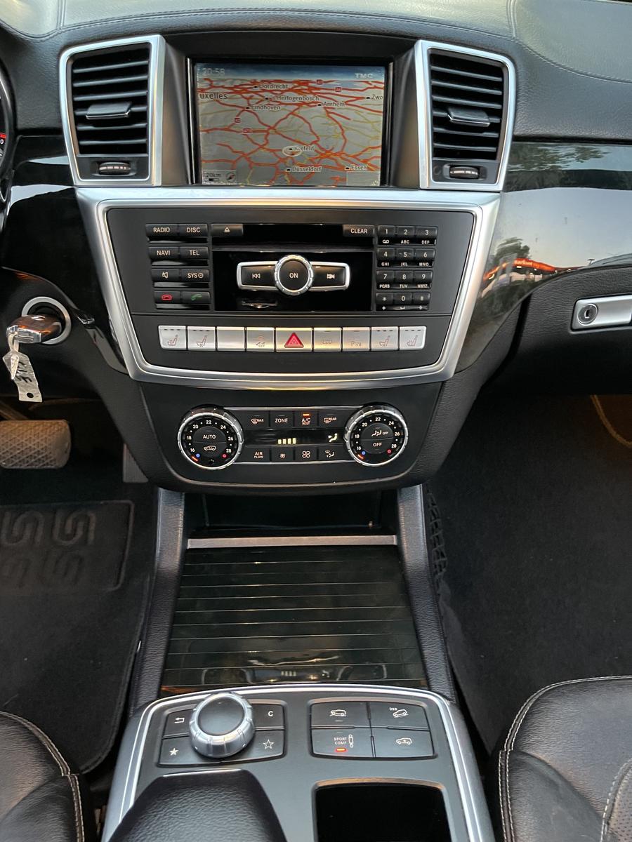 Mercedes-Benz Classe GL 350 BlueTEC 4Matic | 258 ch | BVA | 7 places | Toit panoramique | Suspension pneumatique | Cuir | GPS