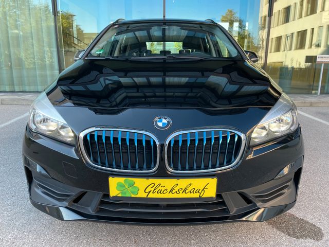BMW Active Tourer 225 xe Advantage, Automatik, Navi