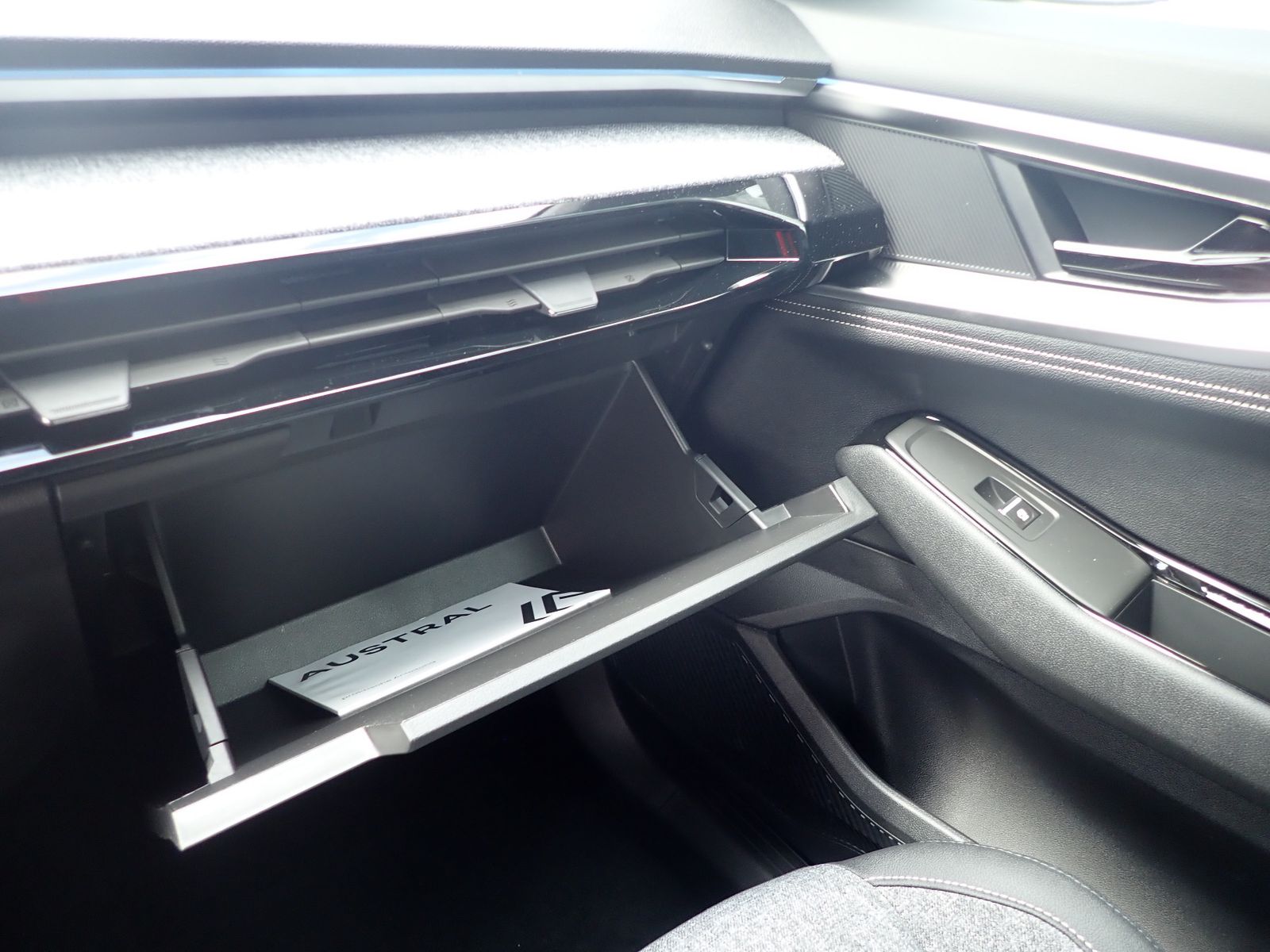 Fahrzeugabbildung Renault Austral Techno Mild Hybrid 150 Automatik