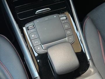 2022 Mercedes-BENZ EQB — миниатюра 25