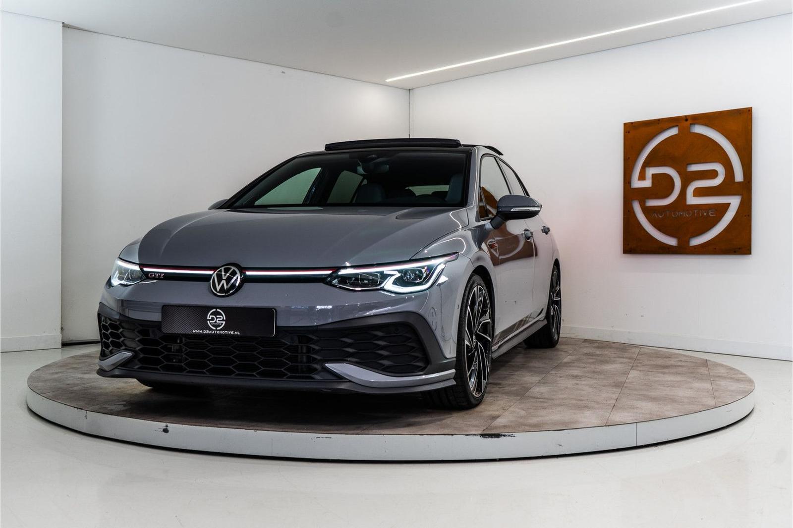 Volkswagen Golf 2.0 TSI GTI Clubsport 301 PK | IQ | Pano |
