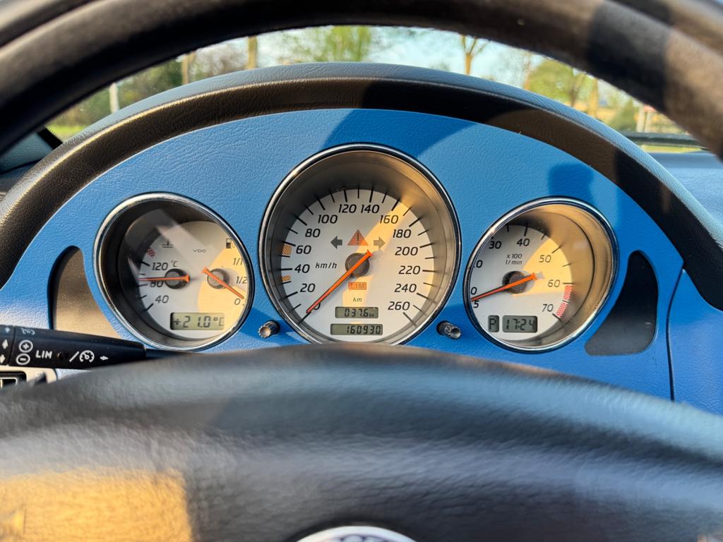 Mercedes-Benz SLK 320