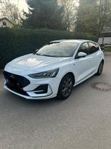 Ford Focus Mk4 St-line 125 PS Hybrid - Ford: 12m P4