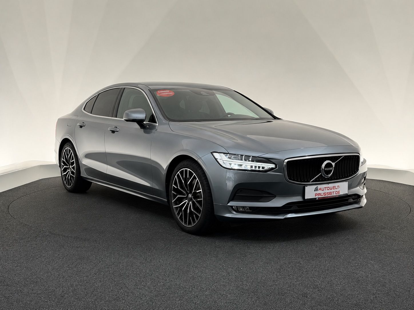 Gebrauchtwagen Volvo S90 S90 D4 Lim.*MOMENTUM*LED-ACC-HARMAN KARDON-MEMO in Horb am Neckar