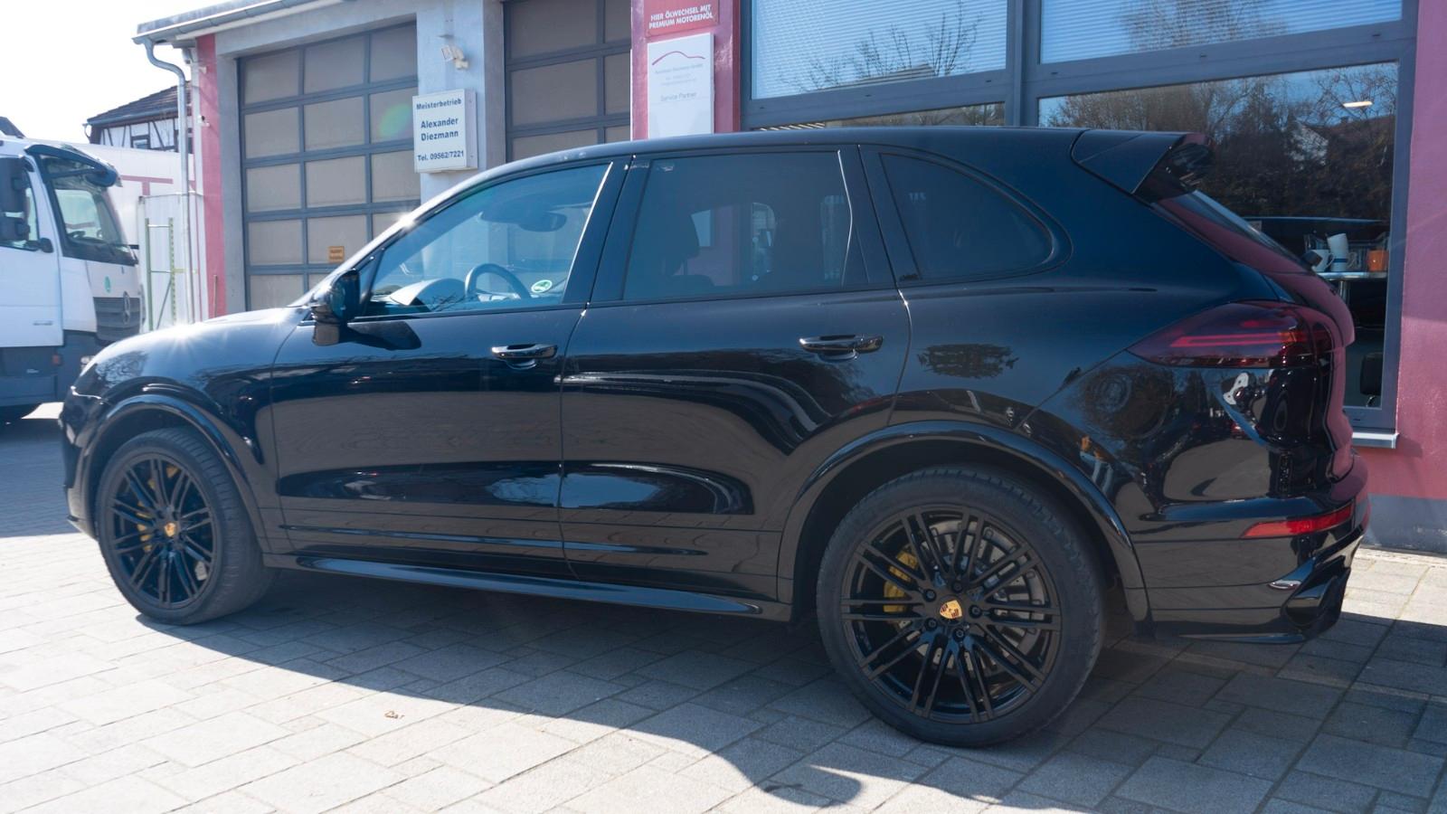 Porsche Cayenne Turbo S 21" Panorama PCCB