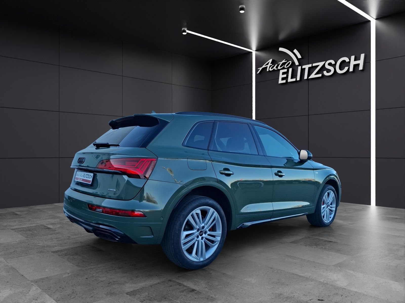 Fahrzeugabbildung Audi Q5 40 TDI S-line quattro S-tronic Matrix AHK Pan