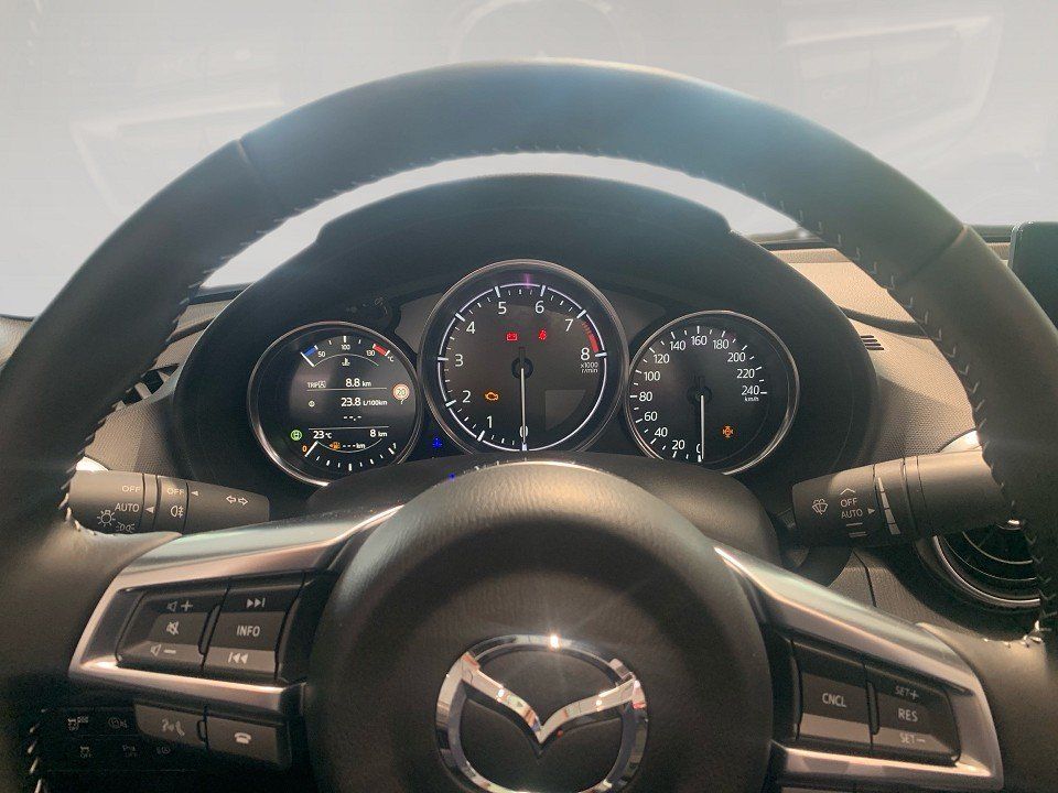 Fahrzeugabbildung Mazda MX-5 1.5i 132PS Homura