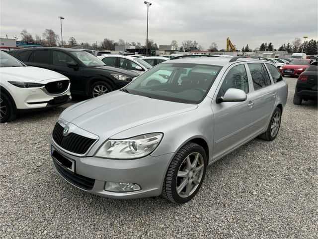 Skoda Octavia 2.0 TDI DSG Combi Ambiente EURO 5