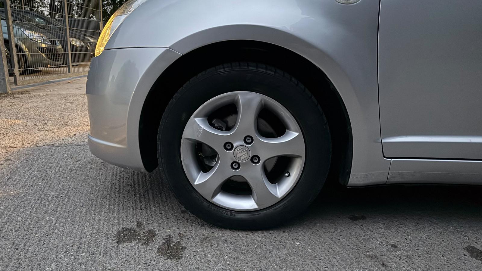 SUZUKI SWIFT SNOW 1.3 TÜV NEUF GARANTIE | 92 ch | 4X4 | BVM