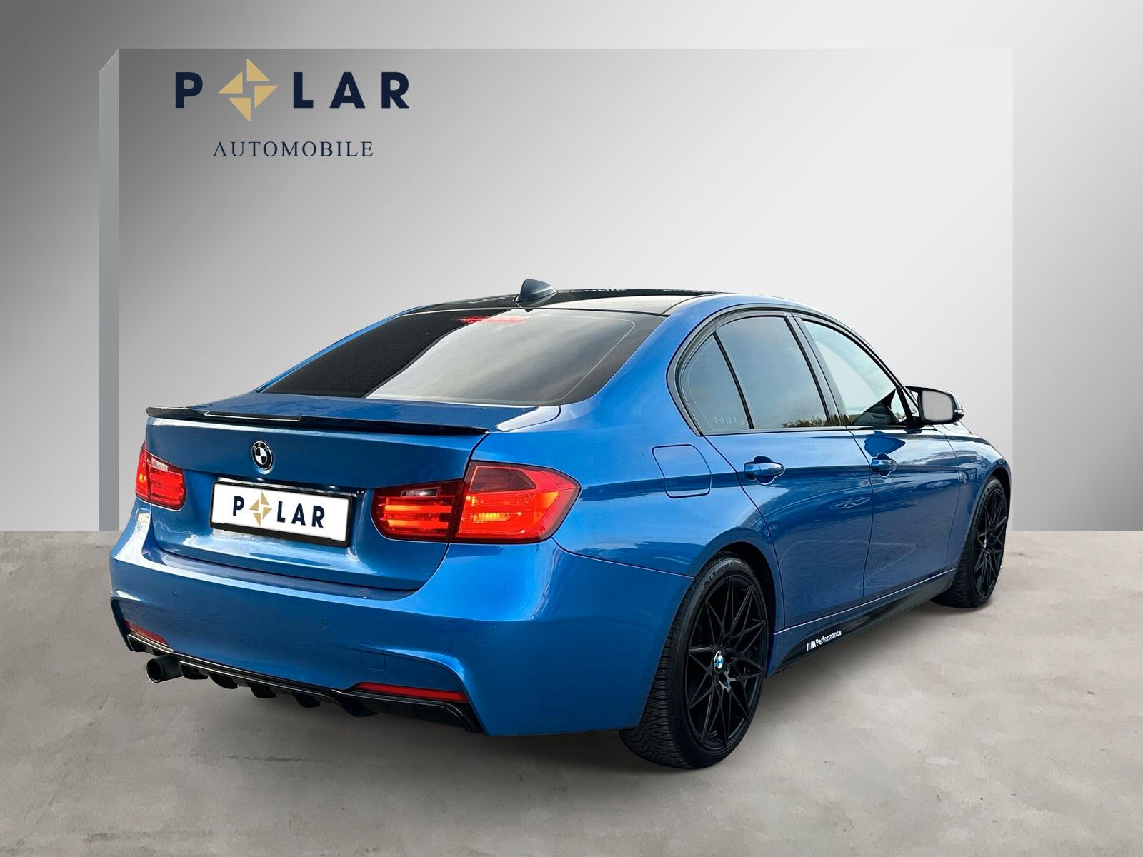 Fahrzeugabbildung BMW 320 i *M-Paket*Alcantara*Head-Up*Ambiente*