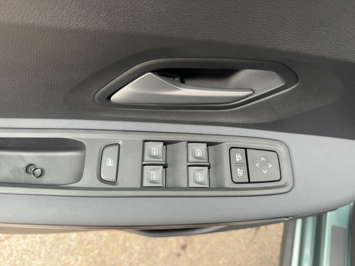 Fahrzeugabbildung Dacia Jogger Extreme+ TCe 110 7-Sitzer