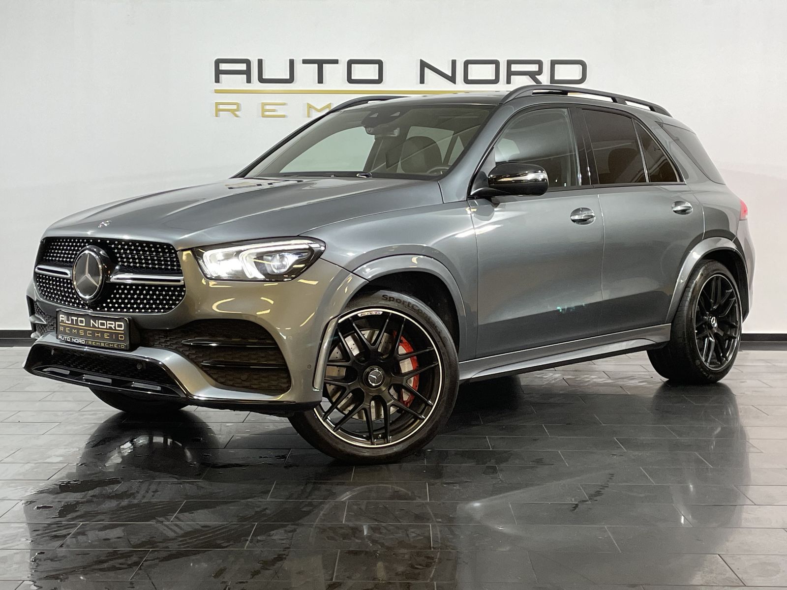 MERCEDES-BENZ GLE 400 d 4Matic*AMG*Air*7-Sitzer*22``*Pano*AHK