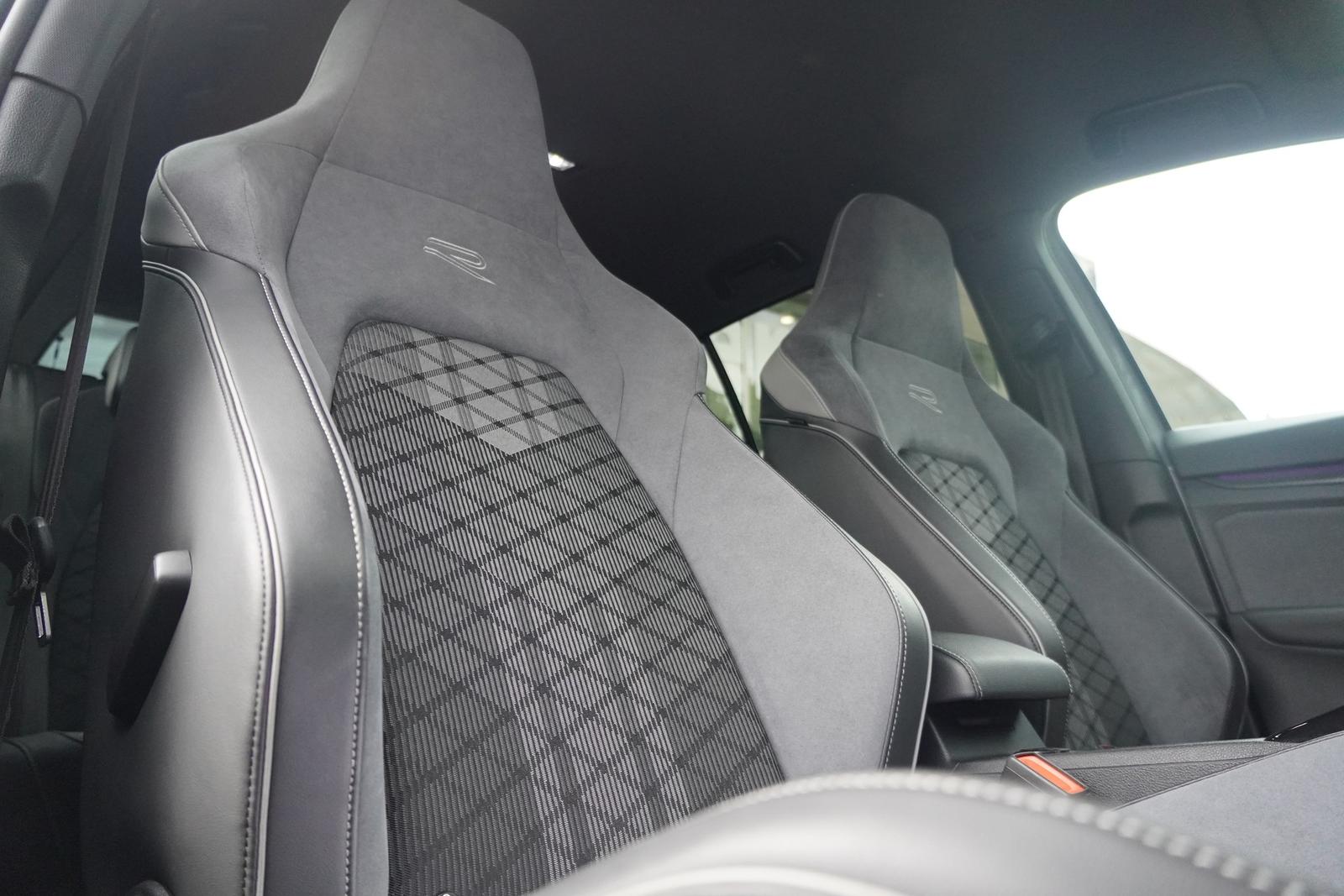 Volkswagen Golf VIII 1.5 eTSI DSG R-Line LED Kamera, миниатюра 25