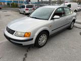 Volkswagen Passat 1.8 Limousine Klimaautomatik - gebrauchte Volkswagen Passat aus dem Jahr 1997
