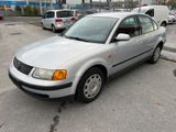 Volkswagen Passat 1.8 Limousine Klimaautomatik - Volkswagen Passat aus 1997