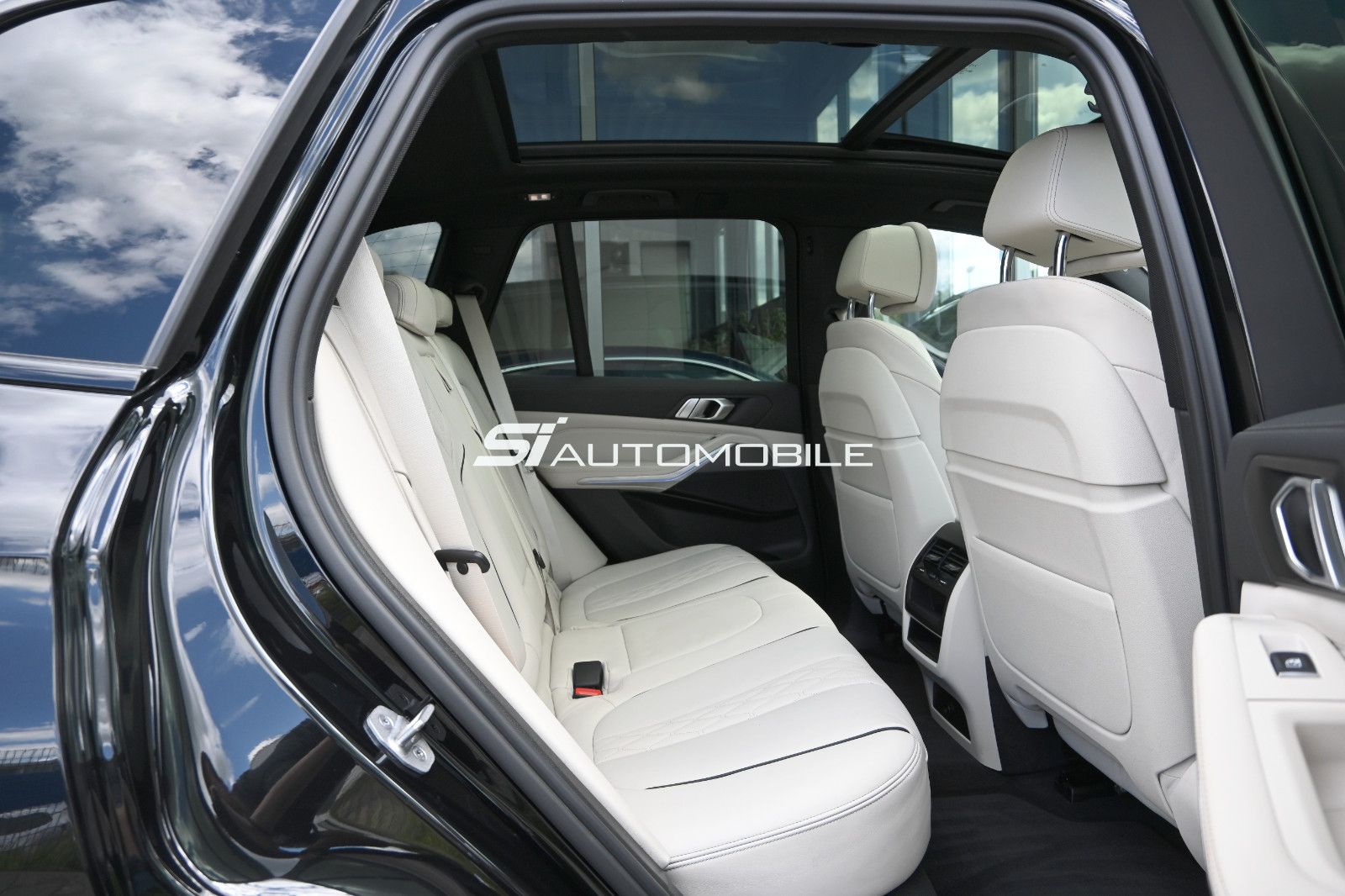 Fahrzeugabbildung BMW X5 xDr.40i M SPORT °ACC°AHK°HUD°MERINO°PANO°360°